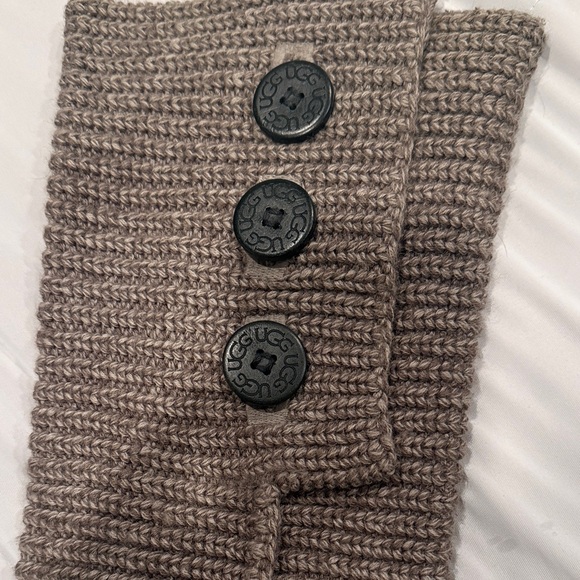 UGG Classic Cardi Cozy Knit Button Boots - Gray Size 9 - Picture 3 of 7